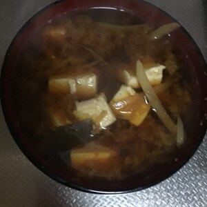 さつま芋と豆腐と白菜の味噌汁